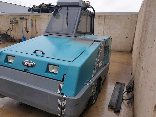 Tennant - 800 - sweeper, self driven - 2017 - afbeelding 9 van  14