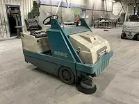 Tennant 235e zelfrijdende veegmachine - afbeelding 10 van  15