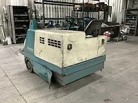 Tennant 235e zelfrijdende veegmachine - afbeelding 12 van  15