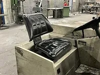 Tennant 235e zelfrijdende veegmachine - afbeelding 14 van  15