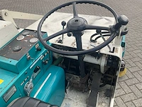 Tennant 240 zelfrijdende veegmachine diesel - afbeelding 9 van  11