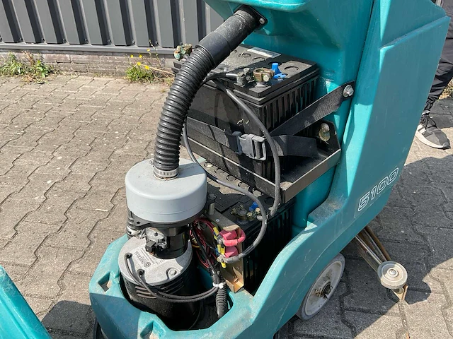 Tennant 5100 schrob-zuigmachine - afbeelding 3 van  11