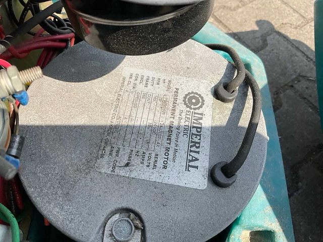 Tennant 5100 schrob-zuigmachine - afbeelding 5 van  11
