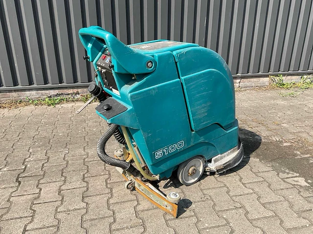 Tennant 5100 schrob-zuigmachine - afbeelding 8 van  11