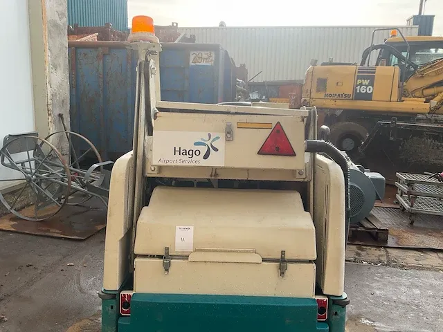 Tennant 6200 zelfrijdende veegmachine - afbeelding 9 van  9