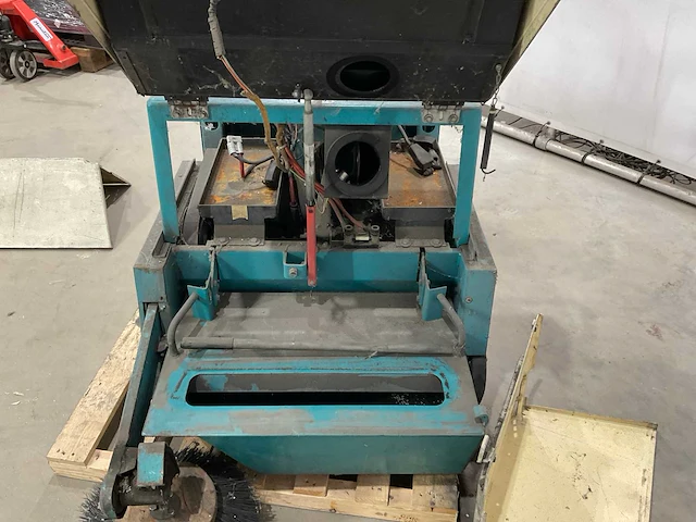 Tennant schoonmaakmachine - afbeelding 3 van  13