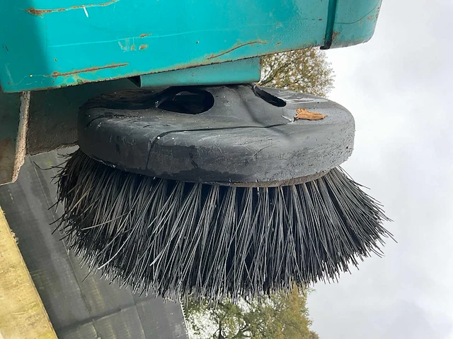 Tennant zelfrijdende veegmachine - afbeelding 15 van  28