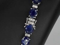 Tenniscollier met grote saffieren en natuurlijke diamanten - afbeelding 8 van  11