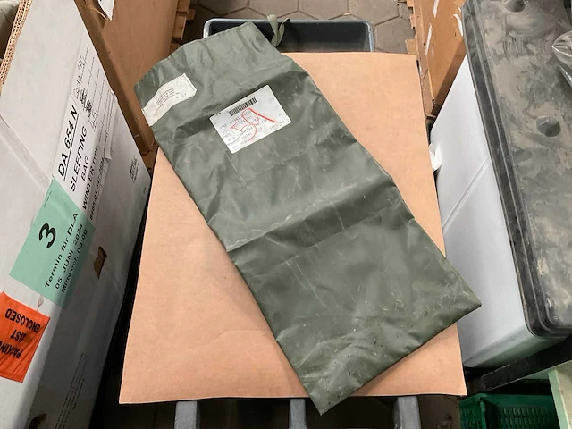 Tent pin container - afbeelding 1 van  3