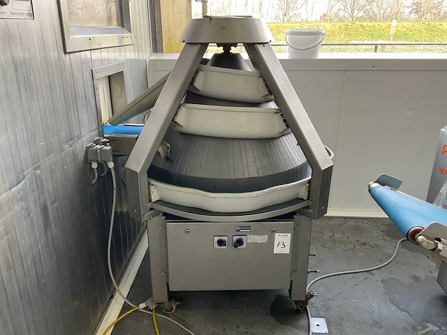 Ter haar kegelopbolmachine - afbeelding 1 van  5