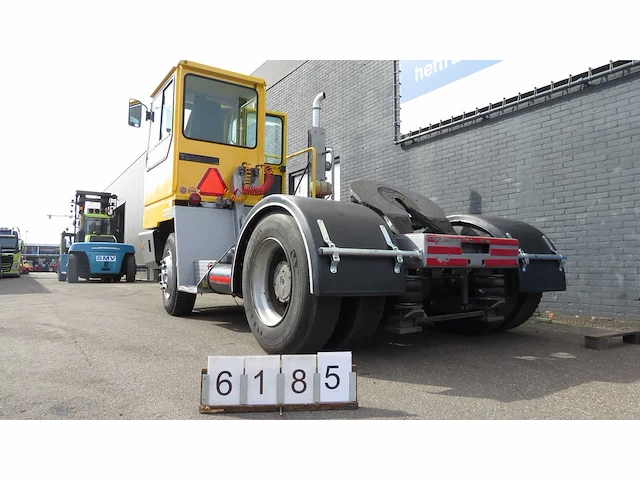 Terberg - 2001 - yt220 - industriële trekker - afbeelding 9 van  15