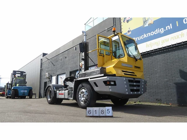 Terberg - 2001 - yt220 - industriële trekker - afbeelding 12 van  15