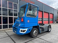 Terberg - 2003 - yt 220 - industriële trekker - afbeelding 1 van  15