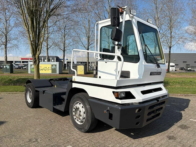 Terberg - yt 182 - vrachtwagen - afbeelding 3 van  10