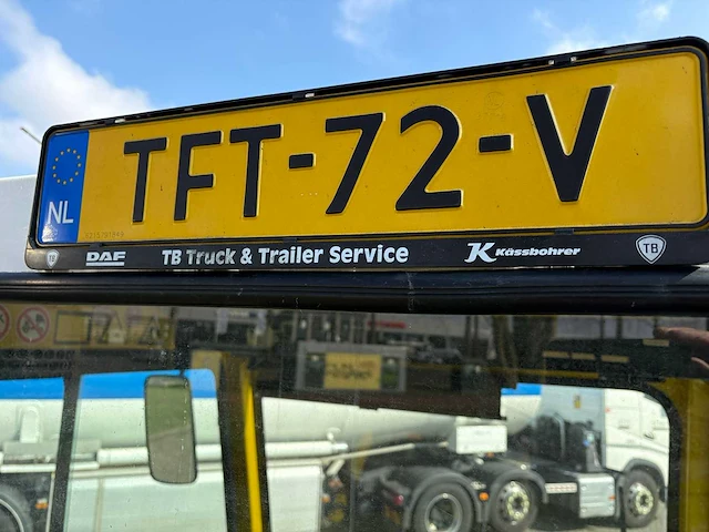 Terberg - yt 182 - vrachtwagen - afbeelding 5 van  10