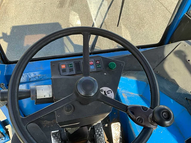 Terberg terminal tractor. 4x4 - afbeelding 14 van  22