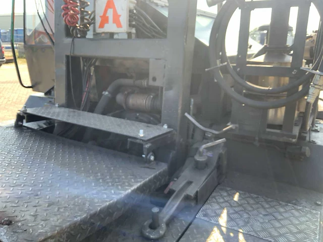 Terberg trt89 terminal trekker - afbeelding 6 van  31