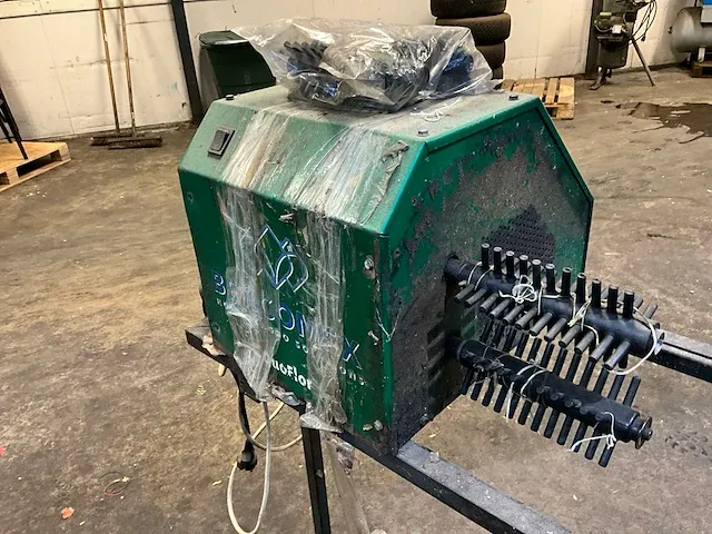 Terlouw en betcomex ontbladermachine (2x) - afbeelding 4 van  5