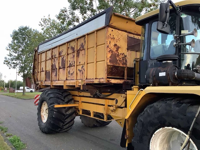 Terra-gator - 3104 4x4 - vierwielaangedreven silagewagen/dumper - afbeelding 2 van  25