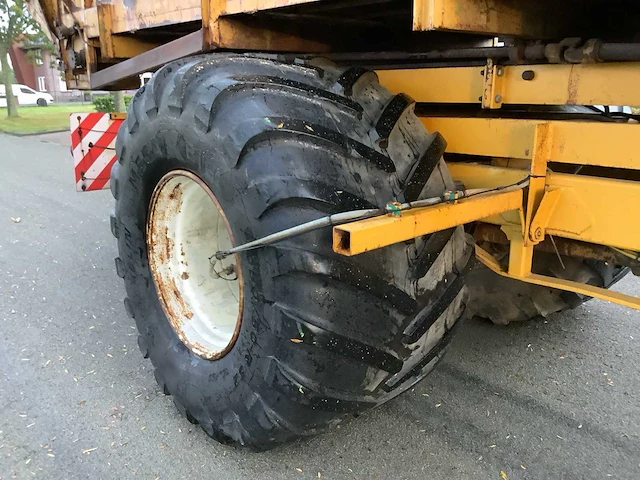 Terra-gator - 3104 4x4 - vierwielaangedreven silagewagen/dumper - afbeelding 4 van  25