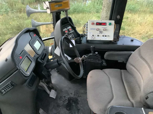 Terra-gator - 3104 4x4 - vierwielaangedreven silagewagen/dumper - afbeelding 6 van  25