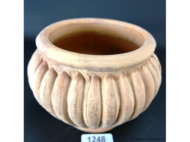 Terracotta pot - afbeelding 2 van  5