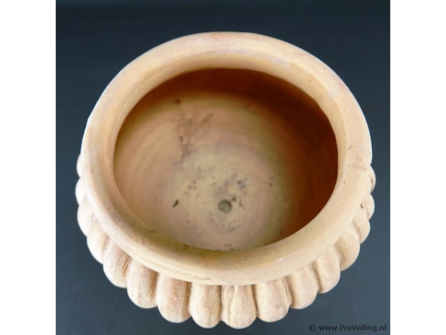 Terracotta pot - afbeelding 4 van  5