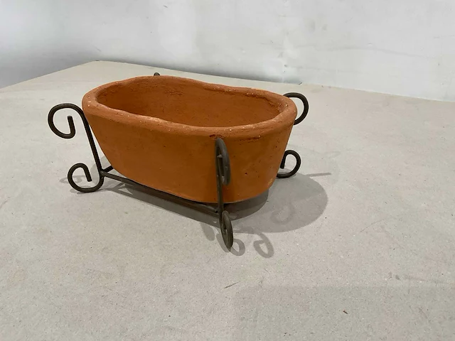 Terracotta schaal in houder (11x) - afbeelding 1 van  8