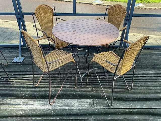 Terrasset (tafel en 4 stoelen) (4x) - afbeelding 1 van  3