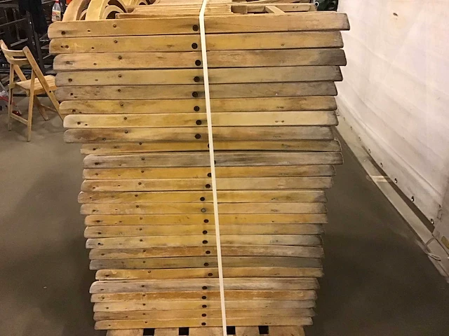 Terrasstoel (50x) hout met ronde rug inklapbaar - afbeelding 6 van  6