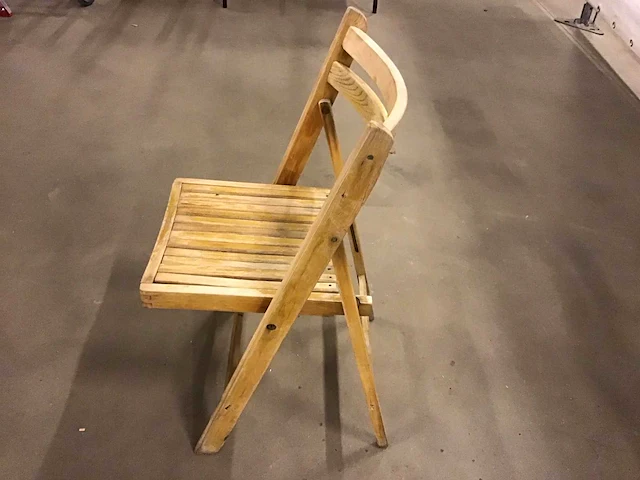 Terrasstoel (50x) hout met ronde rug inklapbaar - afbeelding 3 van  6