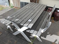 Terrastafel met twee bankjes. afmeting tafel 76 x 150 x 73 cm. - afbeelding 1 van  2