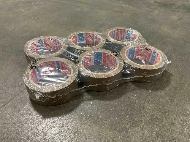 Tesa 66m x 38mm doos á 48 rollen tape - afbeelding 1 van  3
