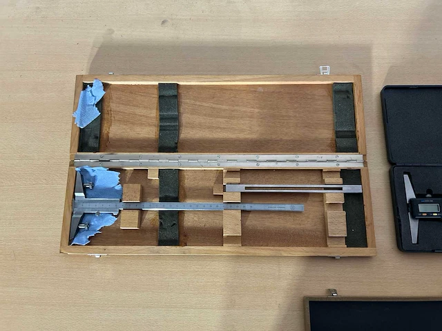 Tesa and mitutoyo dieptemeter (3x) - afbeelding 2 van  7