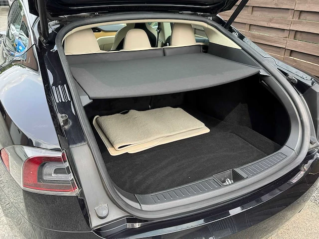 Tesla - 2018 - model s - 75d base - sz-918-j - afbeelding 18 van  28