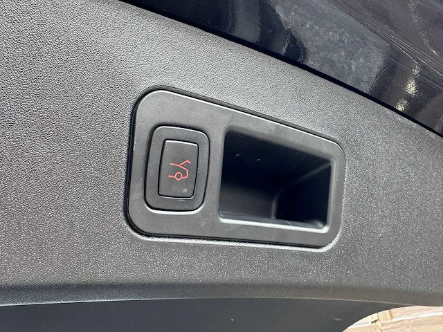 Tesla - 2018 - model s - 75d base - sz-918-j - afbeelding 19 van  28