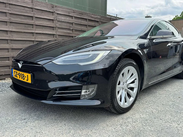Tesla - 2018 - model s - 75d base - sz-918-j - afbeelding 22 van  28