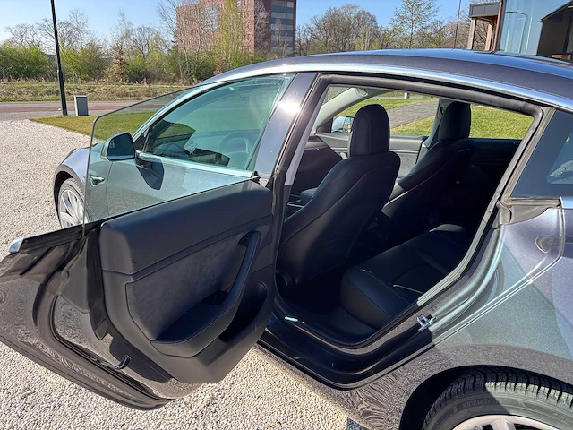 Tesla - 2019 - model 3 - long range awd 75kwh - g-731-gj - afbeelding 6 van  21
