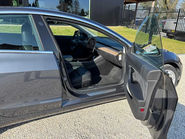 Tesla - 2019 - model 3 - long range awd 75kwh - g-731-gj - afbeelding 9 van  21