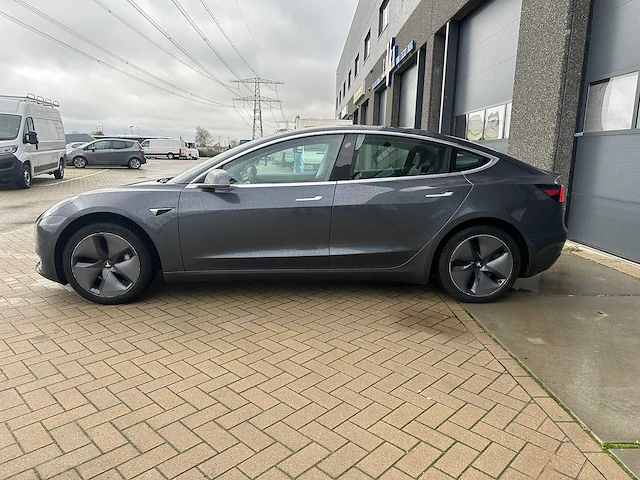 Tesla - 2019 - model 3 - stnd.rwd plus 60 kwh - personenauto - afbeelding 3 van  10