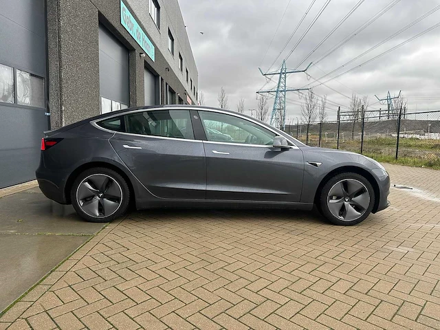 Tesla - 2019 - model 3 - stnd.rwd plus 60 kwh - personenauto - afbeelding 6 van  10