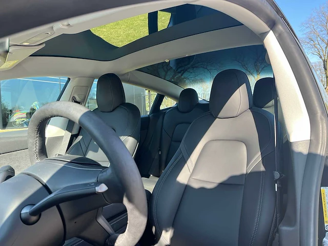 Tesla - 2022 - model 3 - stnd.rwd plus 60 kwh - personenauto - afbeelding 6 van  19