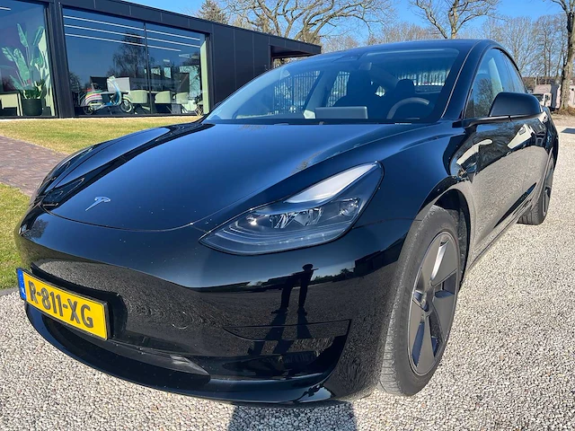 Tesla - 2022 - model 3 - stnd.rwd plus 60 kwh - personenauto - afbeelding 1 van  19