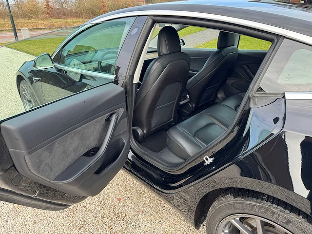 Tesla - model 3 - long range awd 75kwh - g-030-rb - 2019 - afbeelding 3 van  23