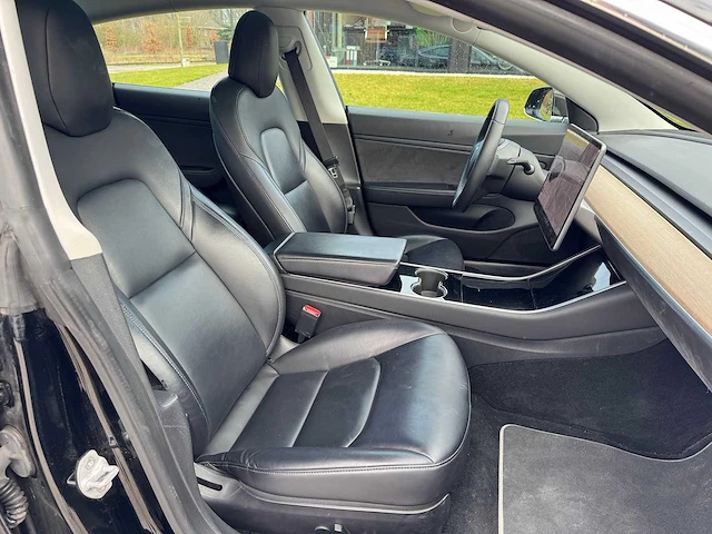 Tesla - model 3 - long range awd 75kwh - g-030-rb - 2019 - afbeelding 6 van  23