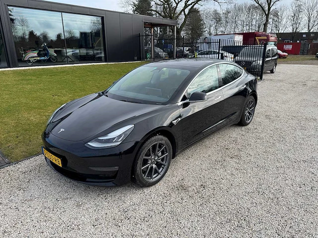 Tesla - model 3 - long range awd 75kwh - g-030-rb - 2019 - afbeelding 12 van  23