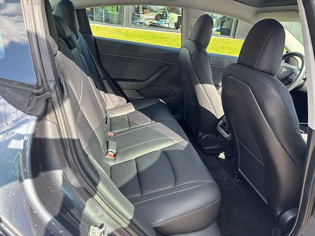 Tesla - model 3 - long range awd 75kwh - xv-391-f - 2019 - afbeelding 5 van  19
