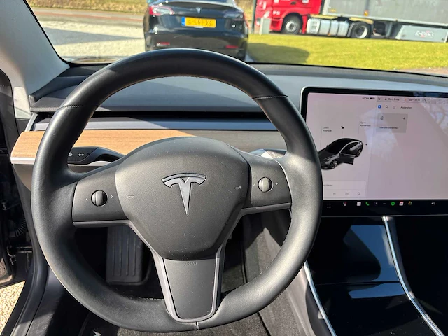 Tesla - model 3 - long range awd 75kwh - xv-391-f - 2019 - afbeelding 18 van  19