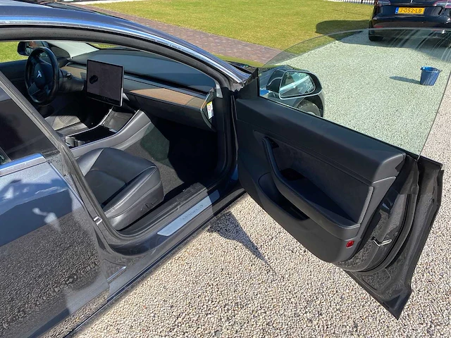 Tesla - model 3 - long range awd 75kwh - zj-209-v - 2019 - afbeelding 7 van  26