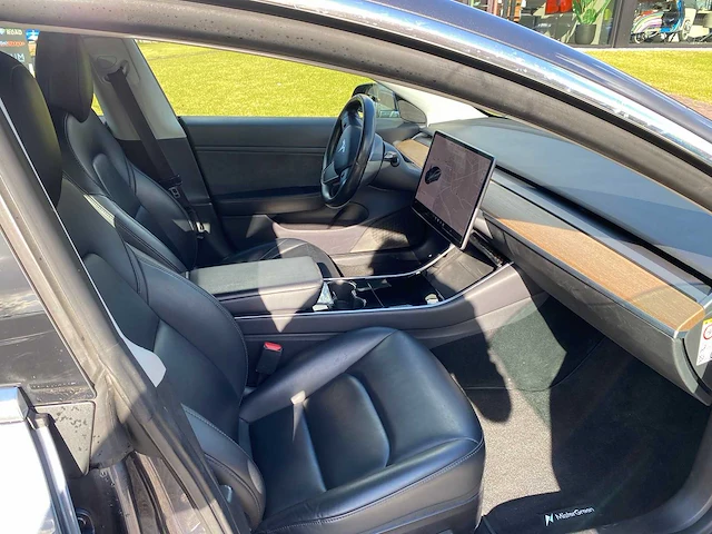 Tesla - model 3 - long range awd 75kwh - zj-209-v - 2019 - afbeelding 8 van  26